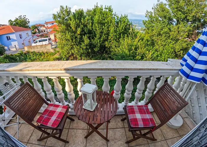 Different Colours 아파트