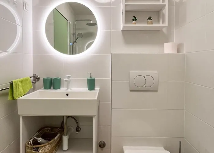 Different Colours 아파트 실로