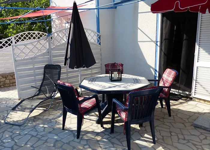 Different Colours 실로