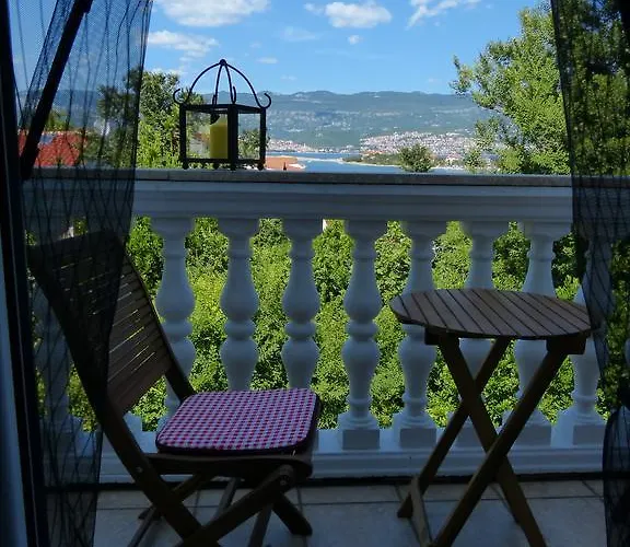 Different Colours 아파트 실로