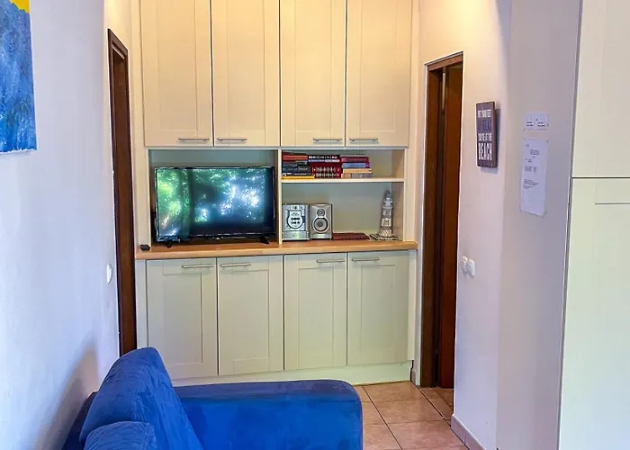 Different Colours * Silo (Krk)