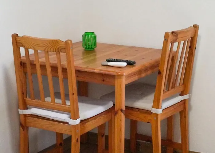 Different Colours سيلو